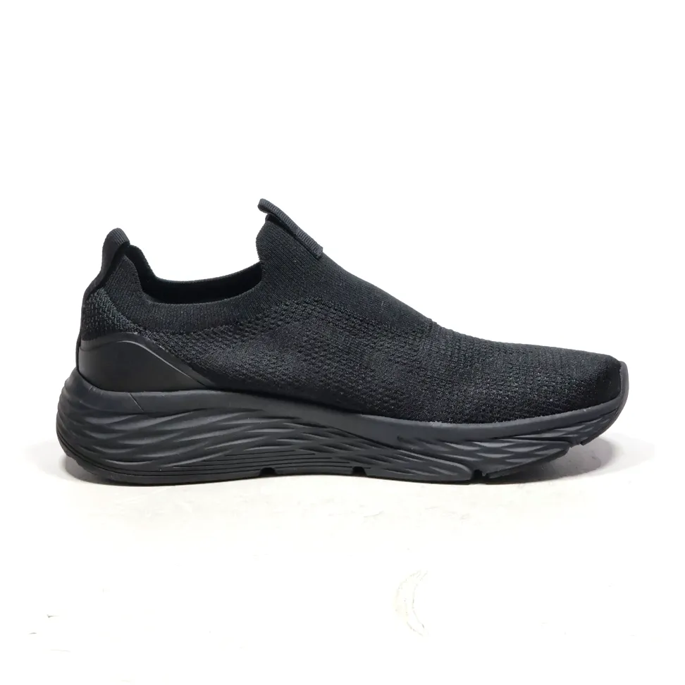 Avia Athletic Low-Top Sneakers Fabric Black Colour For Men