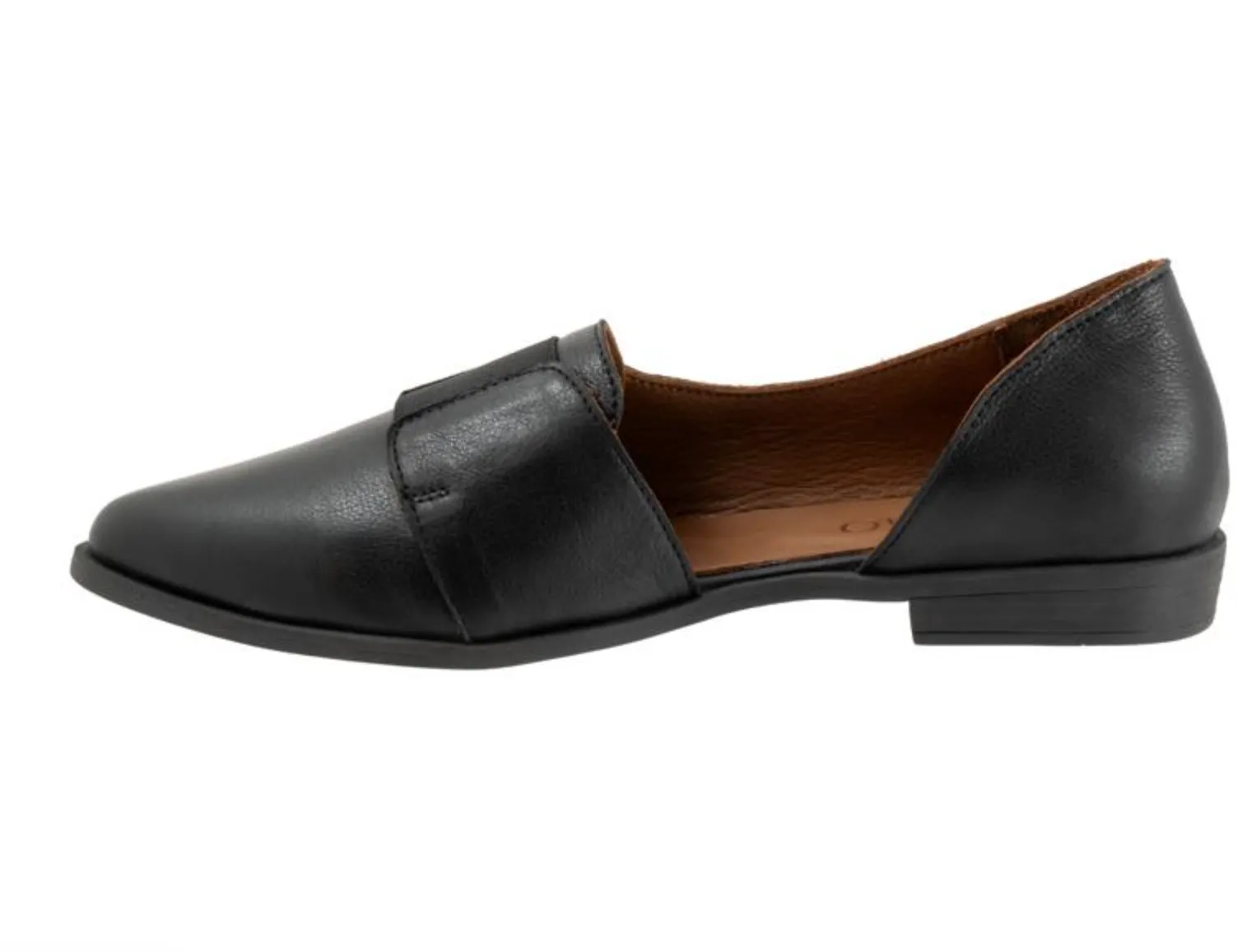Bueno "Brenda" Black Flat shoe