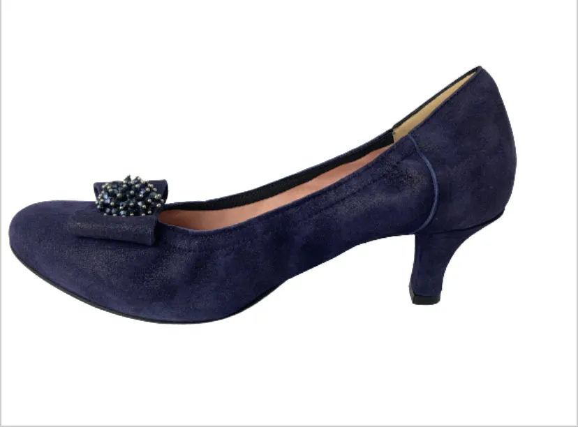 Le Babe 3047NV- Court Shoe
