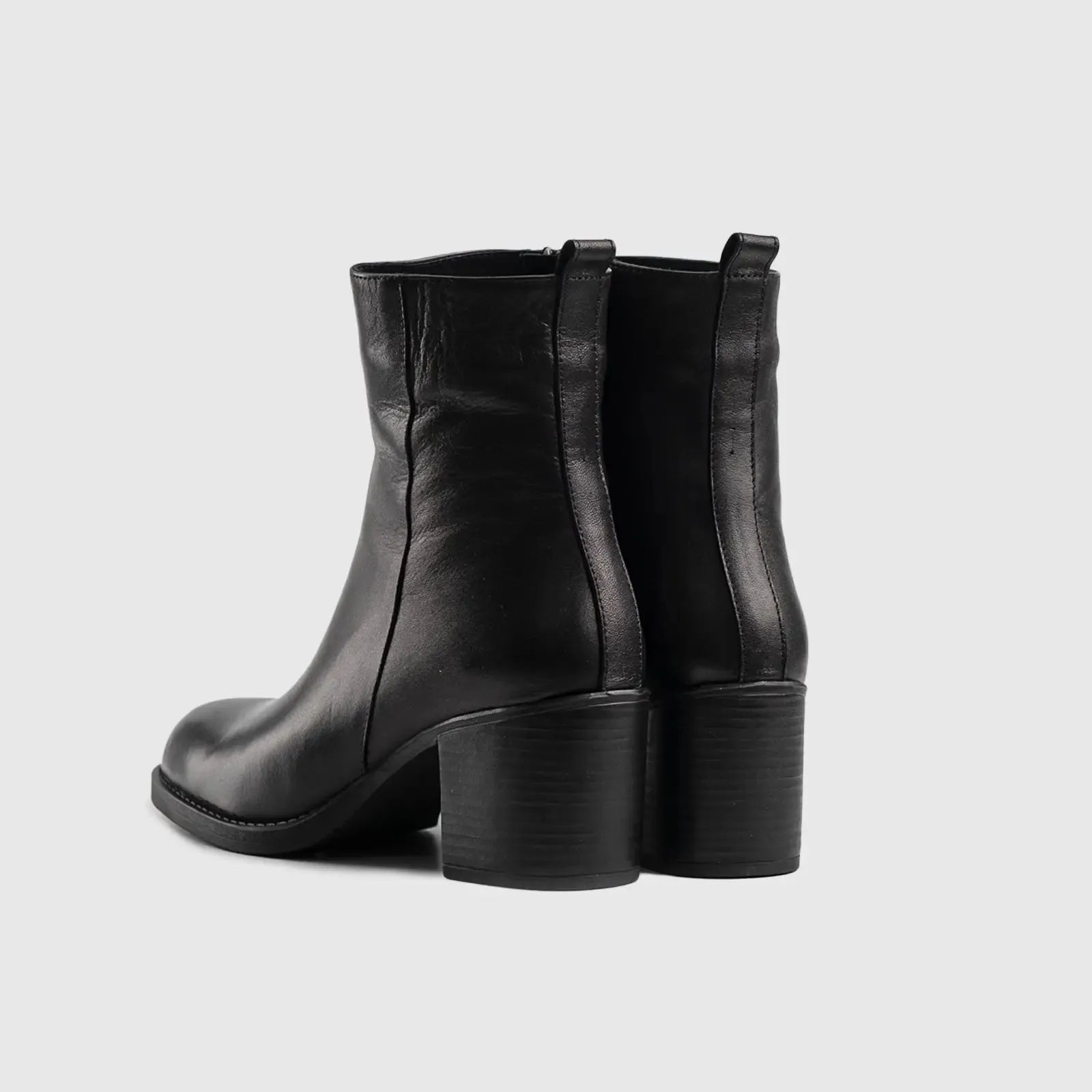 Leather Ankle Boots 11527