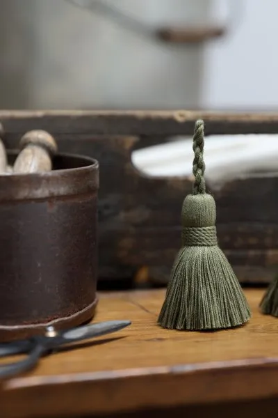 Olive Key/Cushion Tassel
