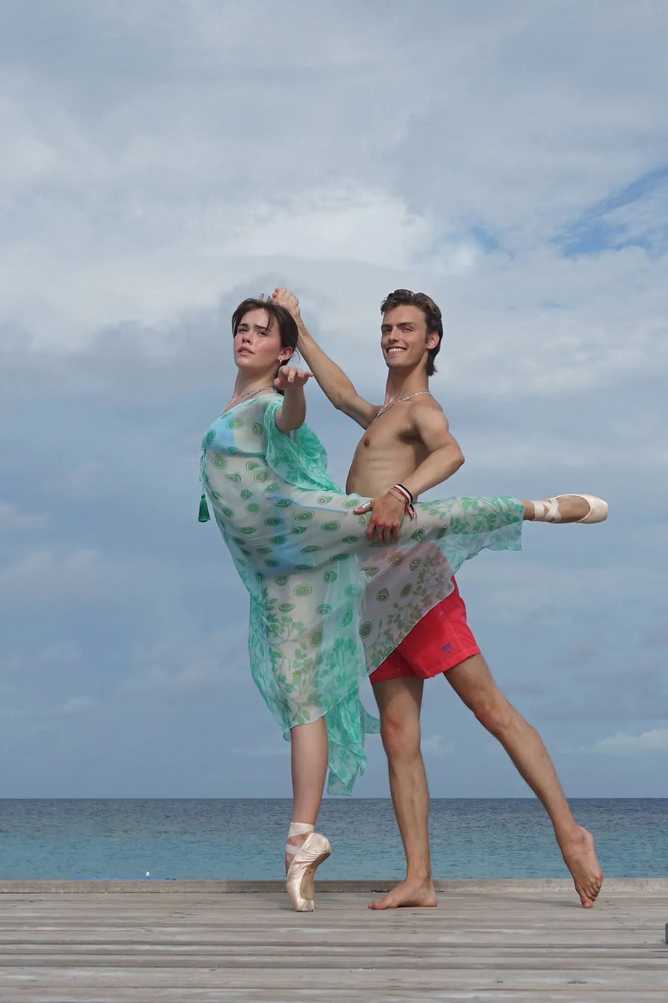 Silk Chiffon Ellie Kaftan LIME TREE